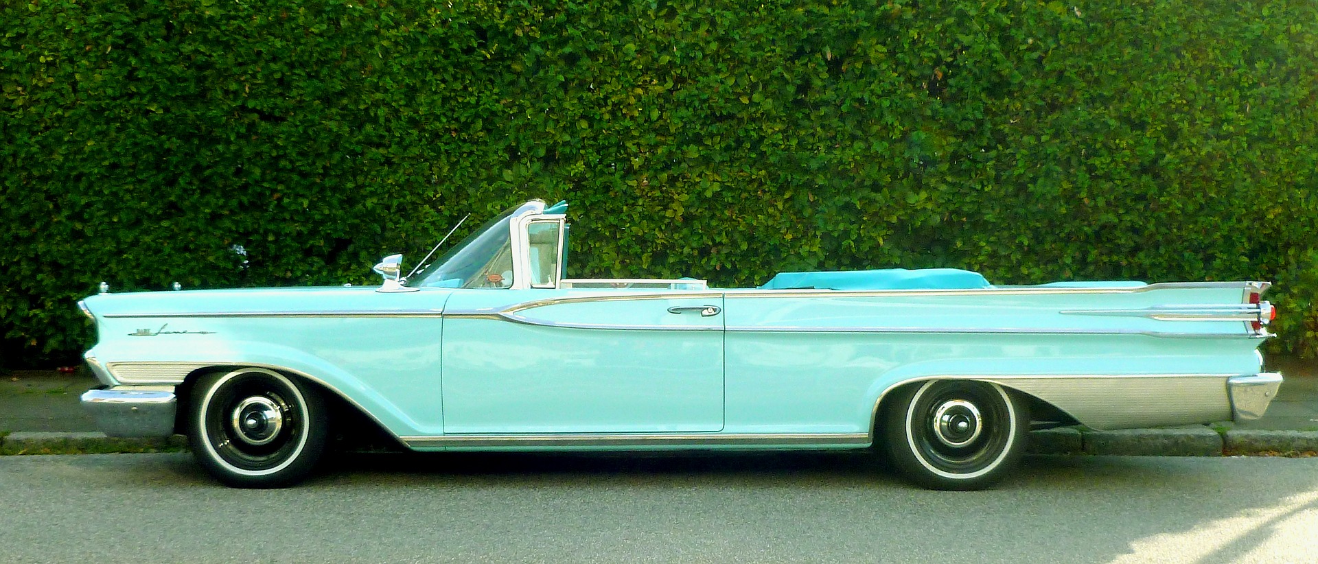 Ein amerikanischer Trend, doch das Autokino erfreute sich auch in Deutschland zeitweise großer Beliebtheit. Bildquelle: pixabay.de