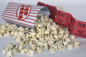 Popcorn und Snacks sind natürlich auhc imn Autokino unverzichtbar. Bildquelle: pixabay.de