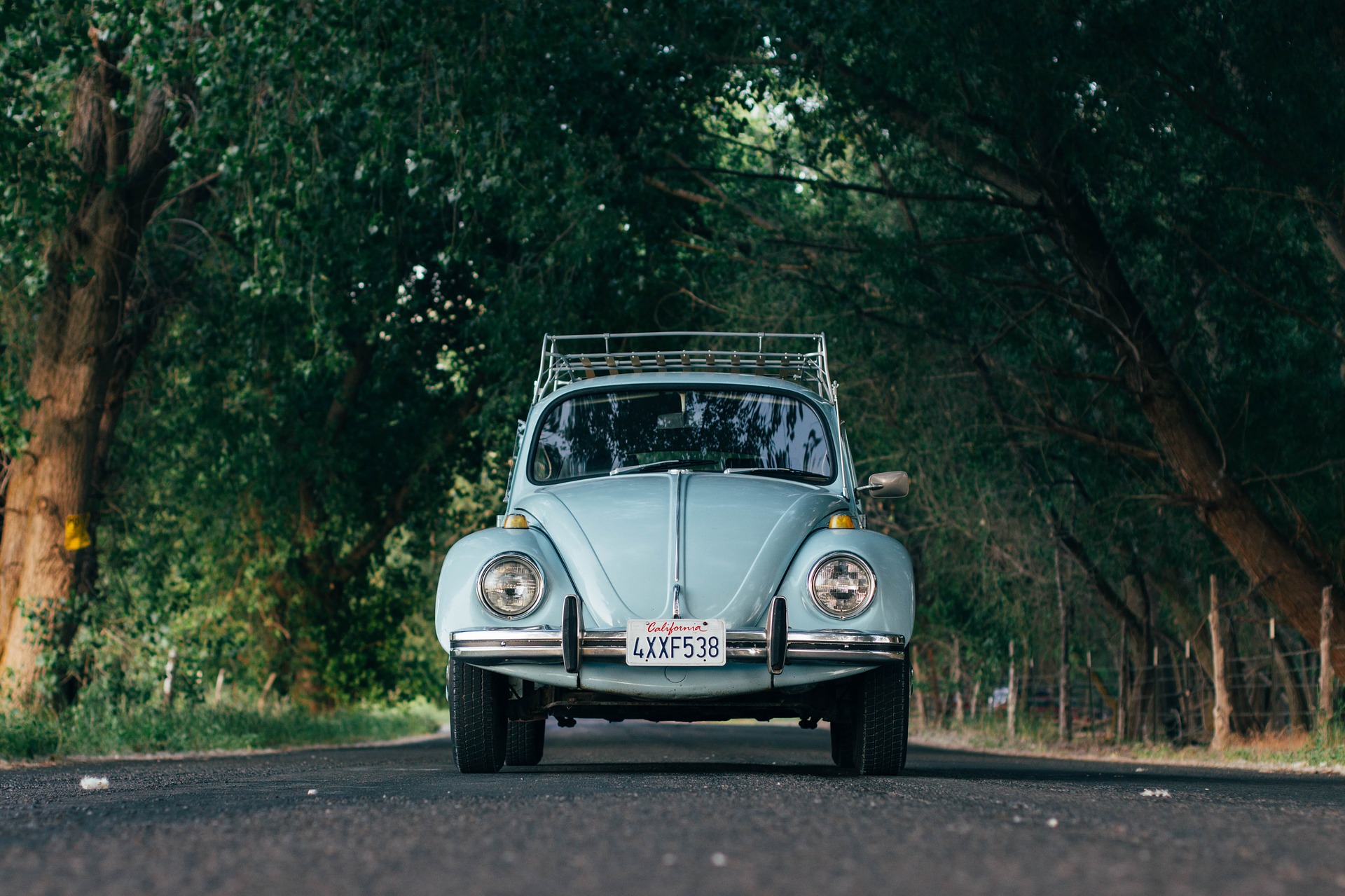 Immernoch typisch Deutsch: Der VW Beatle. Quelle: pixabay.de