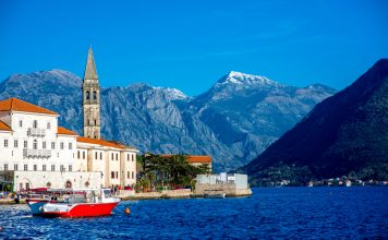 Reisetipp Montenegro: Besuchermagnet Kotor Die Stadt Kotor bietet Besuchern geschichtsträchtige Bauten vor einem atemberaubenden Panorama. Quelle: Shutterstock.com