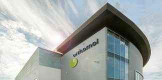 Orthomol – ein Familienunternehmen, wie es im Buche steht Orthomol entwickelt und vertreibt seit 1992 ausgewogen dosierte und indikativ zusammengesetzte Mikronährstoffkombinationen. Quelle: Orthomol