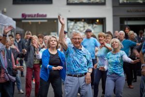 Tanzen macht Spaß und zwar in jedem Alter. Bildquelle: ©Bine Bellmann für 59plus GmbH