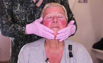 Tipps für ein festliches Make-up (Teil 2): Die richtige Hautpflege Jedes gute Make-up basiert auf einer reichhaltigen Hautpflege. Quelle: 59plus/Mattin Ott