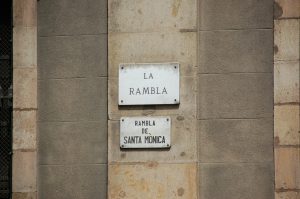 Schlendern und bummeln Sie soch einfach mal auf der Rambla! Quelle: Pixabay.de