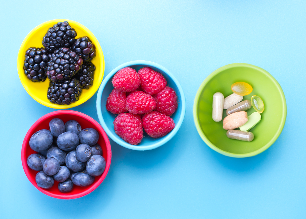 Mit Nahrungsergänzungsmitteln können Sie Ihre Ernährung unterstützen. Quelle: Shutterstock.com