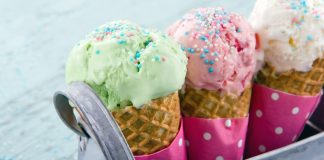 Frisch durch den Sommer! Ein Eis ist im Sommer immer eine gute Abkühlung.