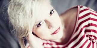 ICH BIN DIE: Ina Müller mit neuer CD Ina Müller die charmante Entertainerin und Sängerin mit neuer CD. Quelle: Universal Music/Sandra Ludewig