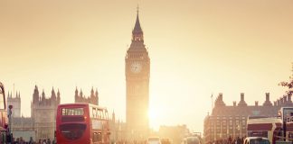 Reisetipp: London entdecken – vom London Eye bis zum Tower Der Big Ben in London. - Shutterstock.com