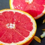 Die Grapefruit ist zwar bitter im Geschmack, aber eine wahre Vitaminbombe! Quelle: Pixabay.de