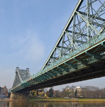 Erleben Sie doch mal “Das Blaue Wunder” in Dresden! Das Blaue Wunder in seiner ganzen Pracht! Quelle: Pixabay.de