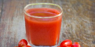 Über den Wolken – Tomatensaft Quelle: Shutterstock.com