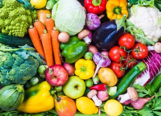 Foodtrends Teil 1: Vegan leben – was bedeutet das? Obst und Gemüse sind die Basis für eine vegane Lebensweise. Bildquelle: Shutterstock.com