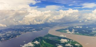 Umweltkatastrophe am „Süßen Fluss“ Rio Doce Der Rio Doce in Brasilien. Quelle: Shutterstock.com