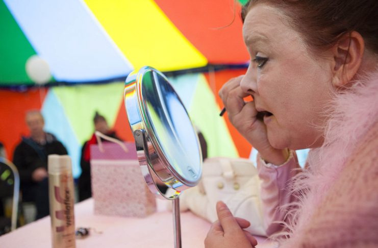 Susanne Bötel: Die Grenzgängerin Susanne Bötel verwandelt sich in "Rosalore". Bildquelle: Michael Hagedorn