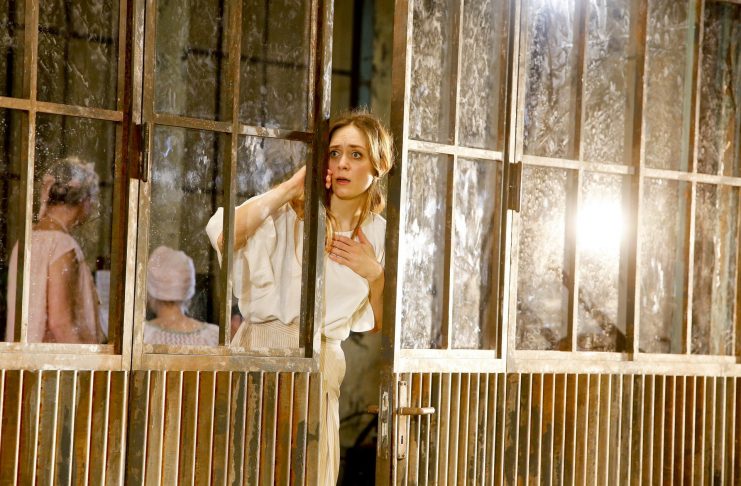 Andreas Kriegenburg: „Wie viele Herzen hast du?“ Premiere der Andreas Kriegenburg Inszenierung: "Drei Tage auf dem Land". Bildquelle: Schauspiel Frankfurt