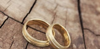 Beeindruckend: “Goldene Ehepaare“ "Goldene Ehepaare" schauen auf eine 50 Jahre anhaltende Ehe zurück. Bildquelle: Shutterstock.com