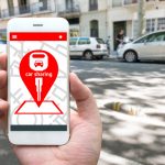 Carsharing ist nicht mehr nur bei jungen Menschen beliebt, auch die ältere Generation erfreut sich immer mehr an diesem Prinzip. Bildquelle: Shutterstock.com