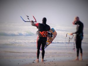 Alles eine Frage des trainings und der Bedingungen - Surfen im Alter. Bildquelle: Pixabay.de