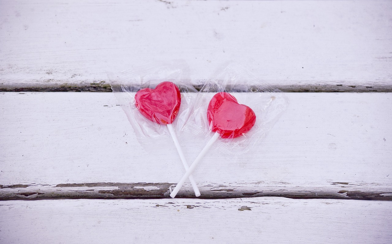 Ob Rosen oder Nelken... - am Valentinstag haben Floristen in der Regel alle Händer voll zu tun. Quelle: pixabay.de