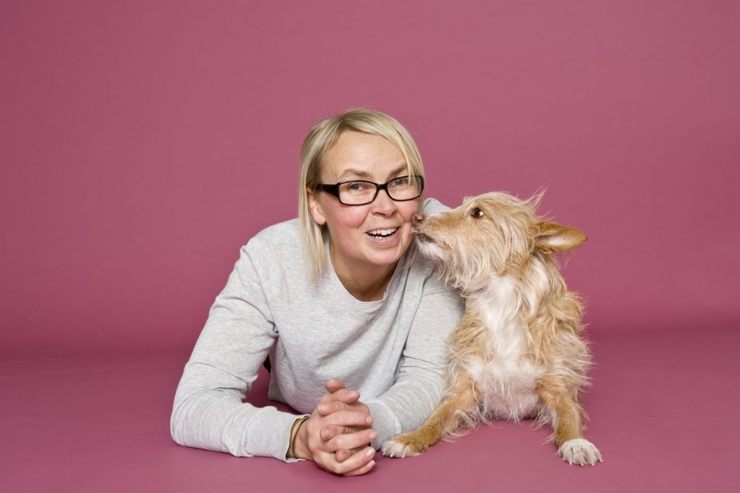 Fotografin Bine Bellmann verbindet ihre Liebe zu Hunden mit dem Beruf. Bildquelle: Bine Bellmann