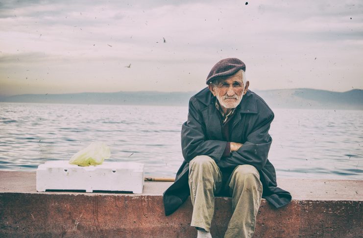 Gedicht: Der griesgrämige alte Mann Lange war unklar woher das Gedicht über den griesgrämigen alten Mann stammt. Bildquelle: pixabay.de