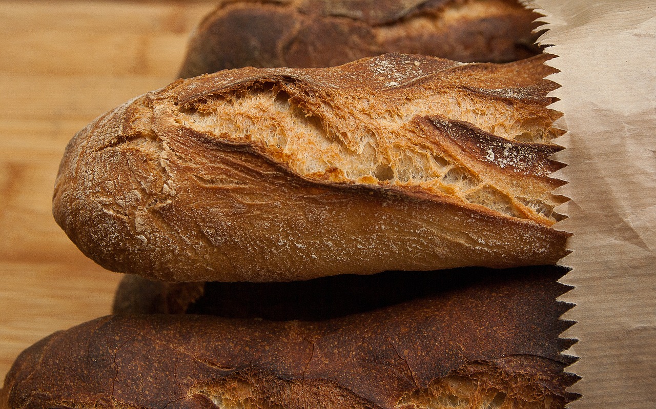 Doch ganz auf Brot muss keiner verzichten, die Lebensmittelindustrie hat auf den Trend der glutenfreien Ernährung reagiert und stellt entsprechende Ersatzprodukte her. Quelle: pixabay.de