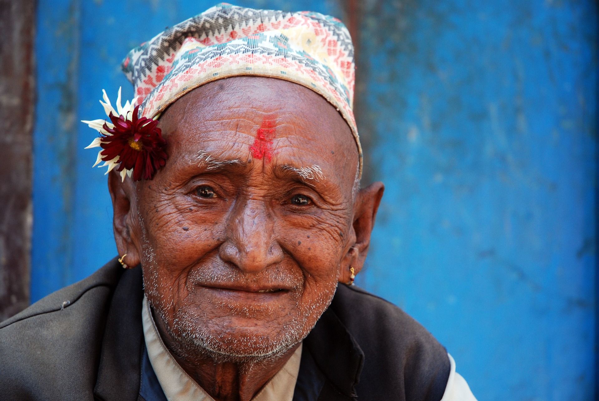 Am Tag der Senioren wird an die Situation der Senioren rund um die Welt gedacht, wie hier in Nepal. Quelle: pixabay.de