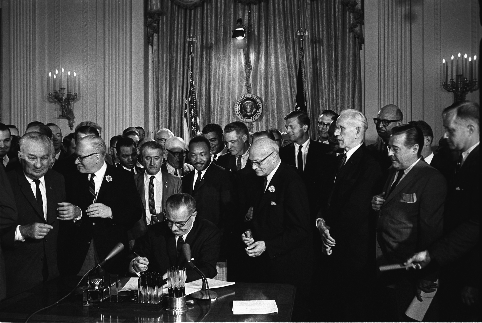 Martin Luther King jr. setzte sich entschieden für das Ende der amerikanischen Rassentrennung ein. Bildquelle: pixabay.de