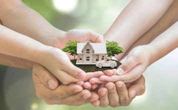 „Wohnst du noch oder lebst Du schon?“ – Neue Wohnformen im Alter "Neue Wohnformen im Alter" - die neue Kolumne der Sieh GmbH. Bildquelle: Shutterstock.com