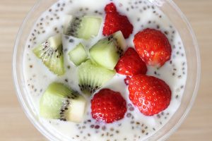 Vor allem in Joghurt beliebt bietet Chia eine glutenfreie Alternative zu anderen Getreidearten. Quelle: pixabay.de