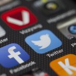 Und – heute schon getwittert? Instagram und Twitter sind auch bei der älteren Generation auf dem Vormarsch. Bildquelle: Pixabay.de