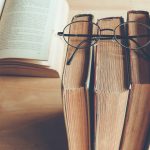 Es ist sogar wissenschaftlich belegt, dass das Lesen die mentale Leistungsfähigkeit steigert – und das nicht nur bei Kindern. Bildquelle: Shutterstock.com