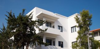 Die Bauhaus-Architektur in Tel Aviv Im 2. Weltkrieg flohen viele Bauhaus-Lehrlinge aus Deutschland nach Israel. Bildquelle: shutterstock