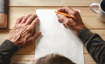 Haben Sie schon Ihr Testament verfasst? Wie muss ein Testament aufgesetzt sein? Bildquelle: shutterstock.com