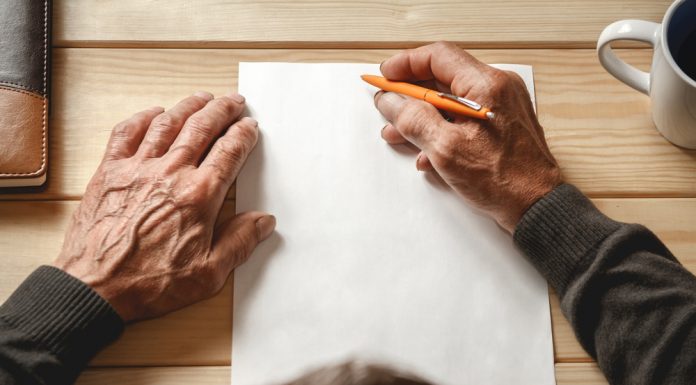 Haben Sie schon Ihr Testament verfasst? Wie muss ein Testament aufgesetzt sein? Bildquelle: shutterstock.com