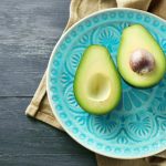 Avocados sind reich an Vitamin-E. Bildquelle: Shutterstock.com