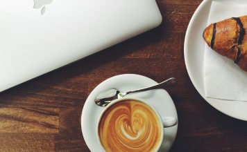 Ungebrochen aktuell: Hoch die (Kaffee-)Tassen! Genuss pur und für viele Menschen ein MUSS! Bildquelle: Pixabay.de