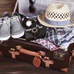 Auch der Koffer will natürlich richtig gepackt sein. Erkundigen Sie sich im Vorfeld beim Reiseveranstalter, welche Gepäckmengen und -größen erlaubt sind. Bildquelle: shutterstock.com
