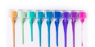 Nagelpflegespecial (Teil 2): Richtig Auftragen – so hält Nagellack möglichst lange Welcher Nagellack ist in diesem Sommer aktuell? Ob bunt oder eher schlicht - es ist erlaubt was gefällt! Bildquelle: shutterstock.com