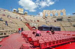 Verona ist für Open Air Konzerte ein beliebtes Reiseziel. Bildquelle: shutterstock.com