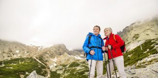 Urlaub in Mayrhofen für die Generation 59plus: Entdecken Sie die schönsten Regionen Mayrhofen bietet tatsächlich für jeden Urlauber die passende Umgebung - wunderschöne Natur und anspruchsvolle Bergtouren. Bildquelle: © Shutterstock.com