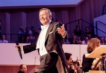 GRENZENLOS – ROLAND KAISER IM PALAST Roland Kaiser GRENZENLOS-Kaiser im Palast: Quelle Sony Music / Sandra Ludewig