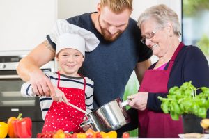 "Bei Oma schmeckt´s am besten", auch wenn es vielleicht nicht die eigene ist. Bildquelle: Fotolia.de