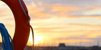 Haben Sie für Ihre Reisen eine Auslandskrankenversicherung? Der Rettungsring bzw. die Auslandskrankenversicherung kann im Ausland sehr hilfreich sein. Bildquelle: Pixabay