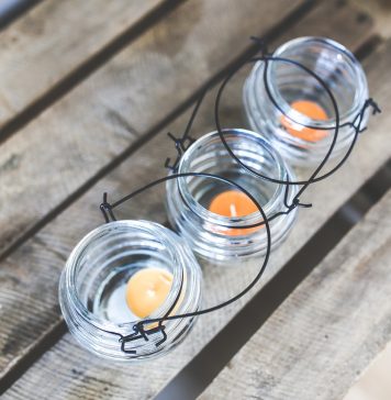 (Dauer)urlaub zu Hause Kerzenlicht sorgt immer für eine gemütliche Stimmung Zuhause. Bildquelle: Pixabay.de