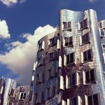 Gehry Bauten, Fernsehturm, Altstadt – Düsseldorf hat für jeden Geschmack etwas zu bieten. Bildquelle: Pixabay.de