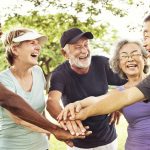 Integration, Offenheit und Miteinander sind die Kernpunkte für ein gemeinsames Miteinander und alt werden. Bildwuelle: shutterstock.com