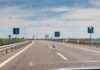 Insektensterben – Gefahr für das Ökosystem Erinnern Sie sich noch an die Zeiten als man auf der Autobahn zwischendurch mal die Windschutzscheibe reinigen musste? Bildquelle: shutterstock.com