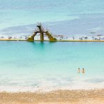 Das von den Gezeiten abhängige Naturfreibad am Strand von Saint-Malo. Bildquelle: shutterstock.com