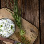 Erfrischend und lecker – der bunte Wrap mit Frühlingsquark. Bildquelle: shutterstock.com